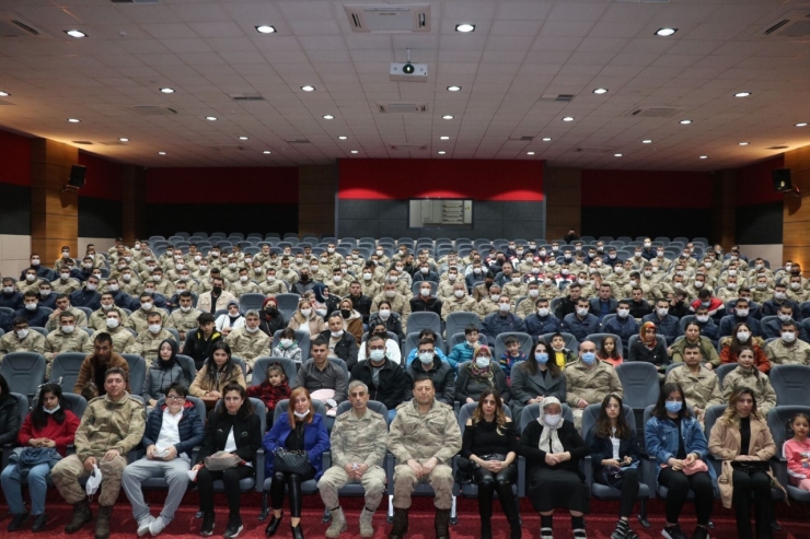 Jandarma’nın ‘kesişme: İyi Ki Varsın Eren’ Filmi İlgisi