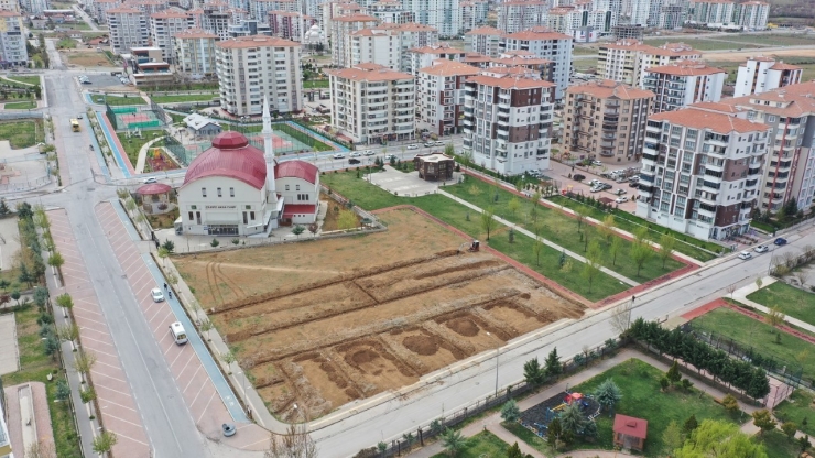 Yeşilyurt’ta Mahallelerin Prestiji Artırıyor