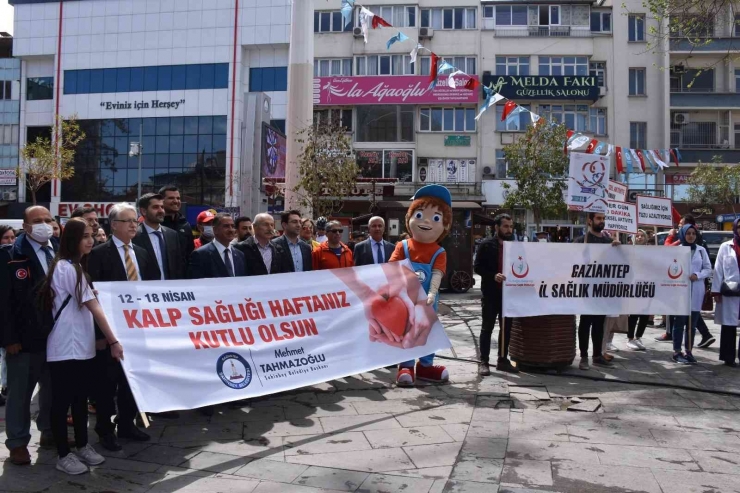 Şahinbey Belediyesi Kalp Sağlığı İçin Yürüdü