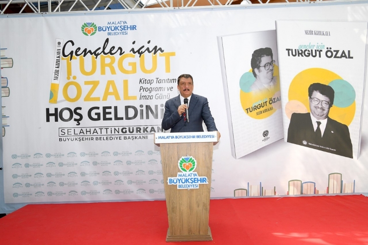 ‘gençler İçin Turgut Özal’ Kitabı, Kitapseverlerle Buluştu