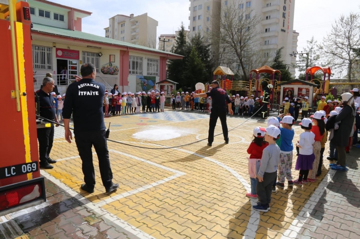 Başkan Kılınç Minik Öğrencilerle Birlikte Yangın Eğitimi Aldı