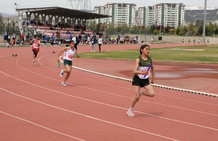 Atletizm Grup Müsabakaları Sona Erdi