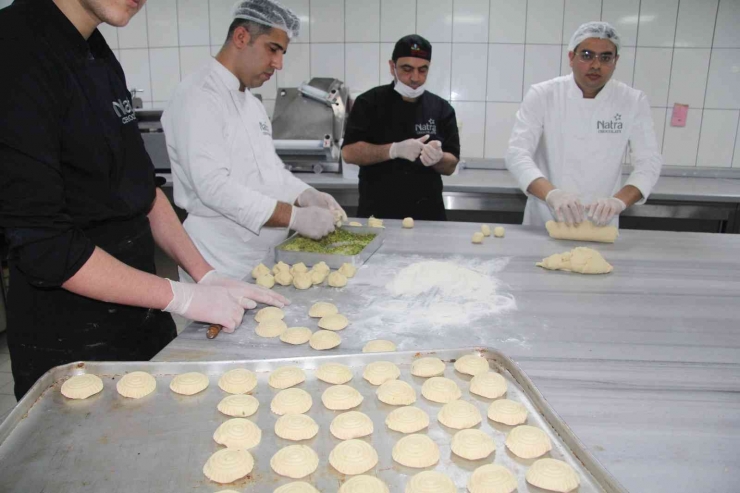 Pastanelerde Bayramlık Kuru Pasta Yoğunluğu