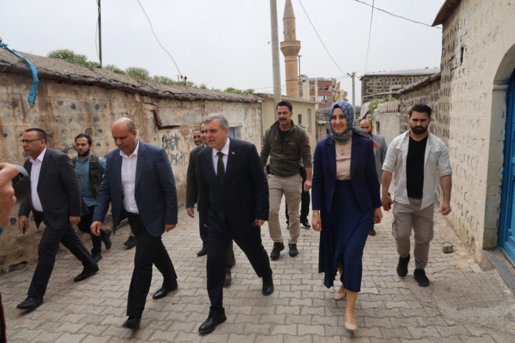 İftar Öncesi Kapı Kapı Dolaştı