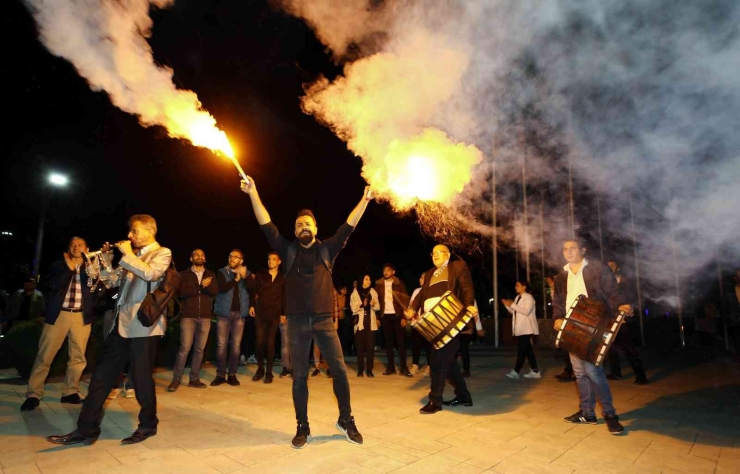 Turizm Haftasını Davul Zurnayla Kutladılar