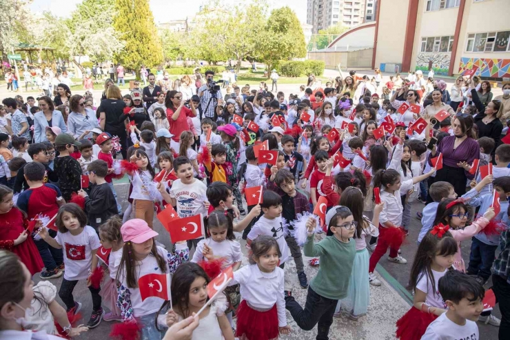 Ulusal Egemenlik Ve Çocuk Bayramı Coşkusu