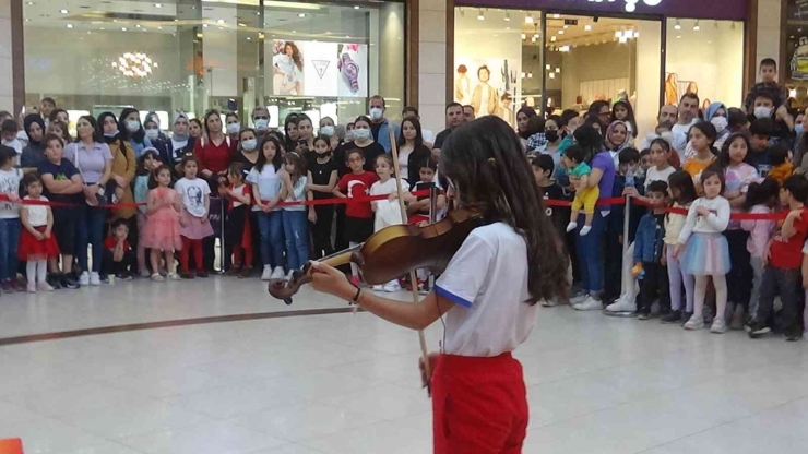 Ceylan Karavil Park’ta 23 Nisan Coşkusu