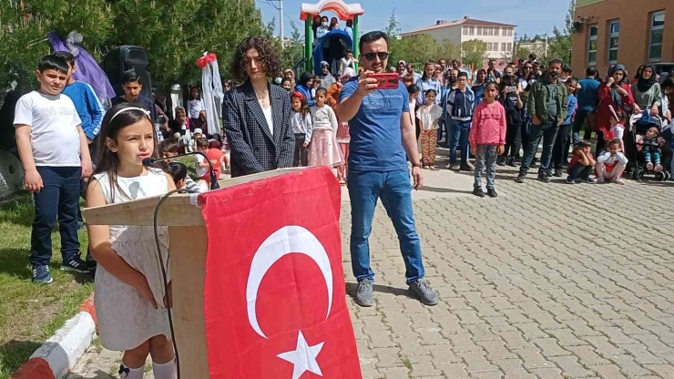 Dicle’de 23 Nisan Ulusal Egemenlik Ve Çocuk Bayramı Coşkuyla Kutlandı