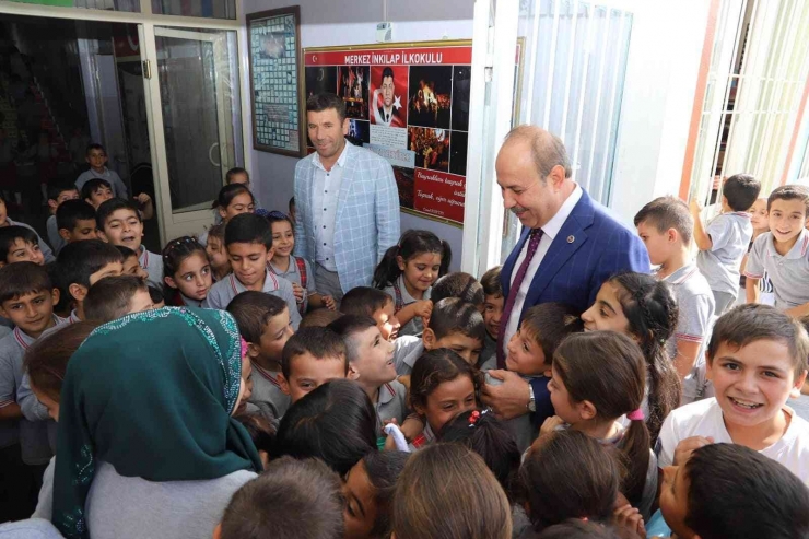 Oğuzeli Belediye Başkanı Kılıç’tan 23 Nisan Kutlaması