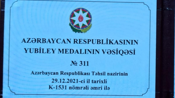 Rektör Kızılay’a Azerbaycan’dan Özel Devlet Ödülü