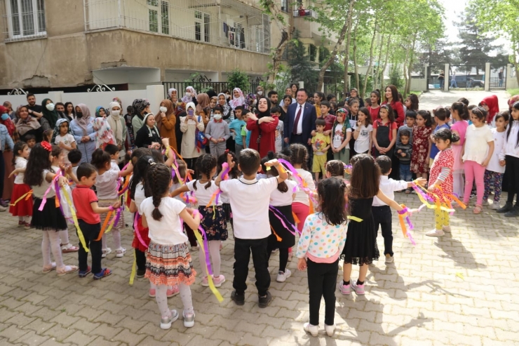 Bağlar Belediyesinden Çocuklara Eğitim Seti