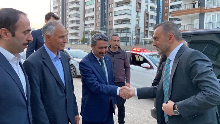 Erkan Kandemir: “mahalle Teşkilatlarımız Davamızın Bel Kemiğidir”