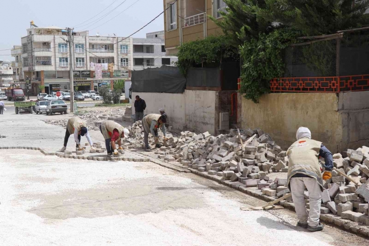 Haliliye’de Mahalleler Kilitli Beton Parke İle Döşeniyor