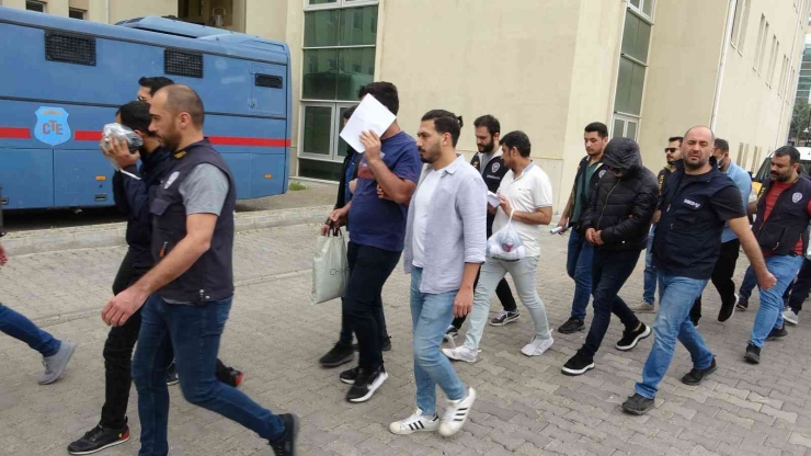 Diyarbakır’da ’yasa Dışı’ Bahis Operasyonu: 16 Kişi Adliyeye Çıkartıldı