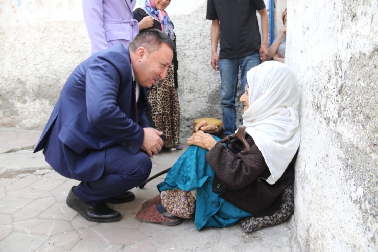 Bağlar Belediye Başkanı Beyoğlu, Ramazan Boyunca Bin 200 Aile İle Bir Araya Geldi