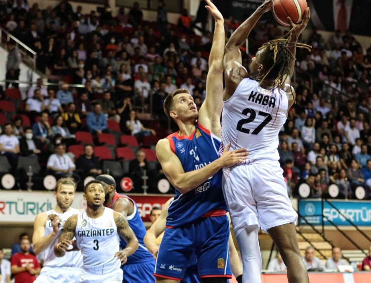 İng Basketbol Süper Ligi: Gaziantep Basketbol: 78 - Anadolu Efes: 69