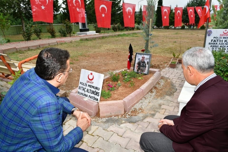 Milletvekili Tüfenkci İle Başkan Çınar’dan Şehitlik Ziyareti