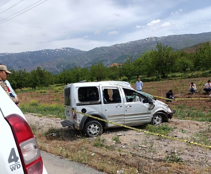 Kontrolden Çıkan Araç Takla Attı: 1 Ölü