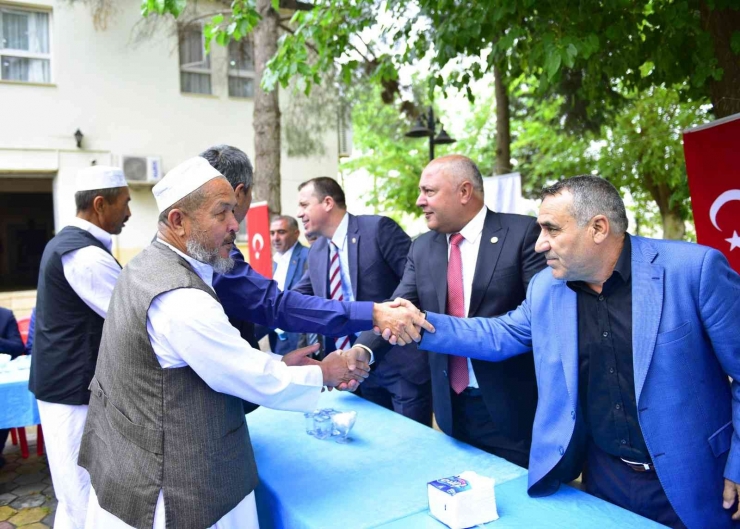 Ceylanpınar’da Bayramlaşma Programına Yoğun İlgi