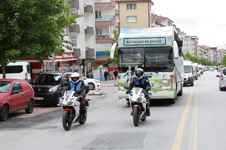 Malatya’da Karavan Festivali Kortej Yürüyüşü İle Başladı