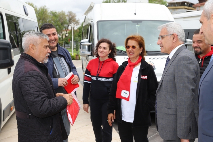 Malatya’da Karavan Festivali Kortej Yürüyüşü İle Başladı