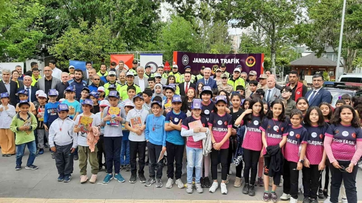 Adıyaman’da Trafik Haftası Etkinlikleri