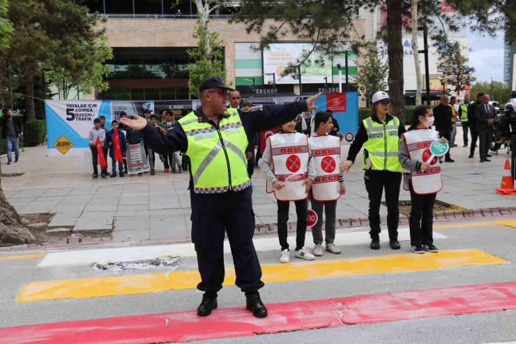 Malatya’da “yayalar İçin 5 Adımda Güvenli Trafik” Tanıtımı Yapıldı