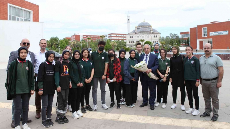 Lise Öğrencileri, Üniversiteyi Gezerek Tanıdı