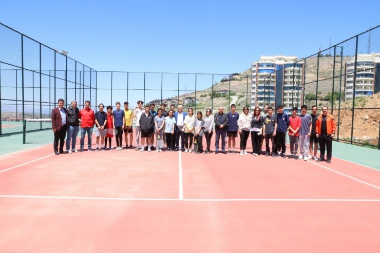 Battalgazi’deki Spor Sahaları Cuma Günü Açılıyor