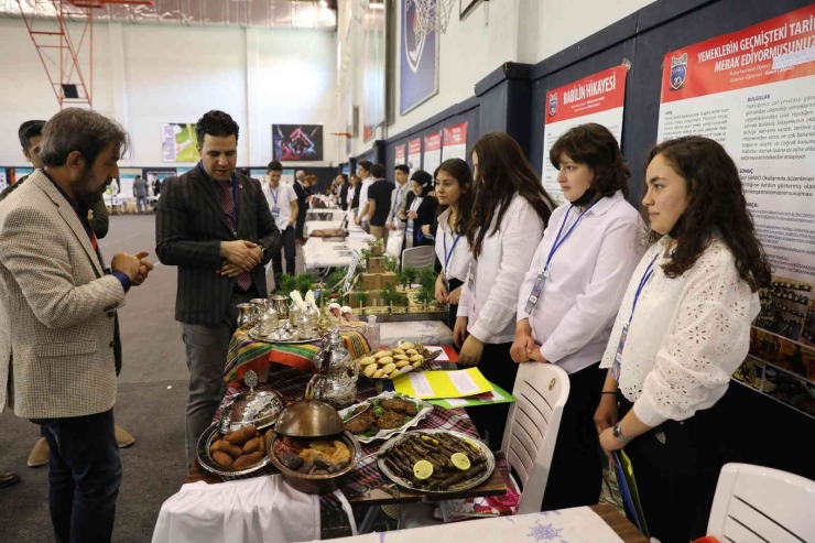 Sanko Liseleri Bilim Fuarı Düzenledi