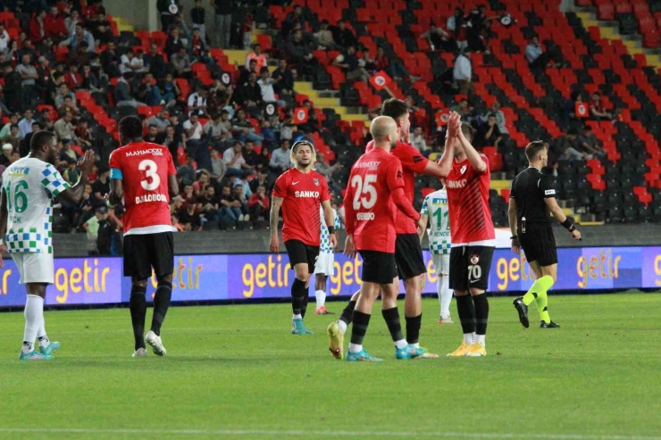 Spor Toto Süper Lig: Gaziantep Fk: 1 - Çaykur Rizespor: 0 (ilk Yarı)