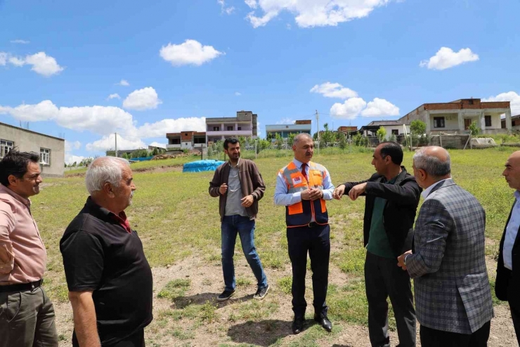 Diski’den Altyapı Sorunu Olan Mahalleye Çalışma