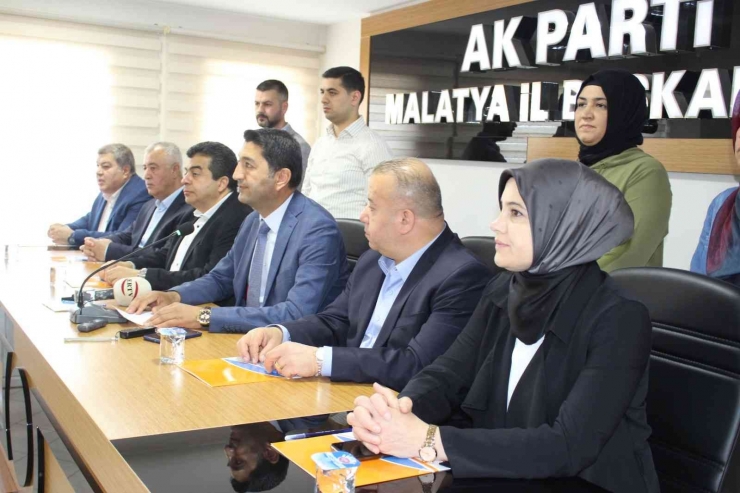 Ak Parti ’den Adnan Menderes Açıklaması