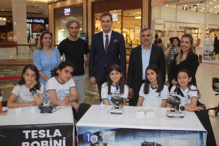 Ceylan Karavil Park Avm’de Bilim Fuarı