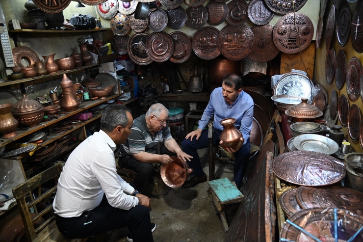 Vali Ayhan Demir Dövüp Bakıra Şekil Verdi