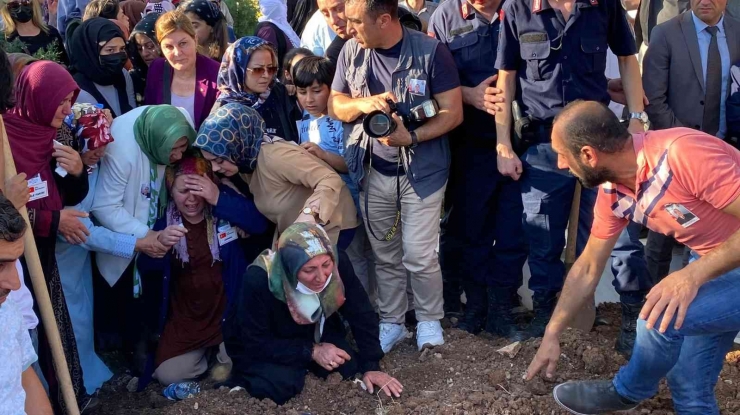 Şehit Uzman Çavuş Serttaş Diyarbakır’da Gözyaşları Arasında Son Yolculuğuna Uğurlandı