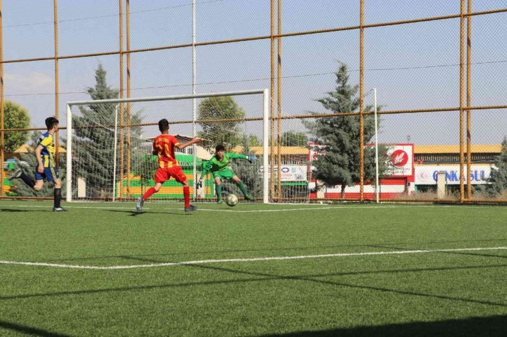 Şanlıurfalı Minik Sporcular U14 Liginde Yeteneklerini Sergiledi