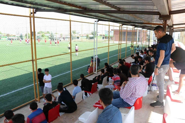 Şanlıurfalı Minik Sporcular U14 Liginde Yeteneklerini Sergiledi