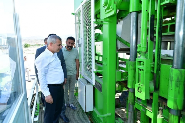 Yeşilyurt’ta ‘kilit Parke Taşı Üretim Tesisi’ Hizmete Girdi