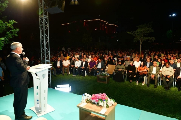 ‘hayati İnanç’ Söyleşi Etkinliği Yoğun İlgi Gördü