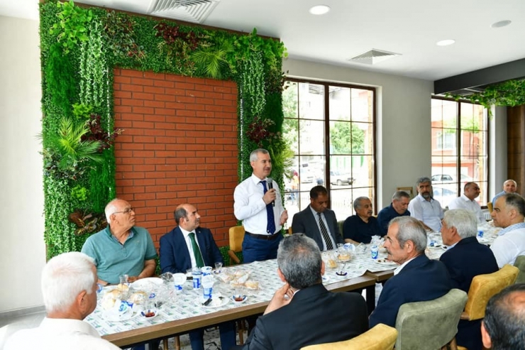 Başkan Çınar, Gündüzbey Sosyal Tesislerinde Mahalle Sakinlerini Ağırladı