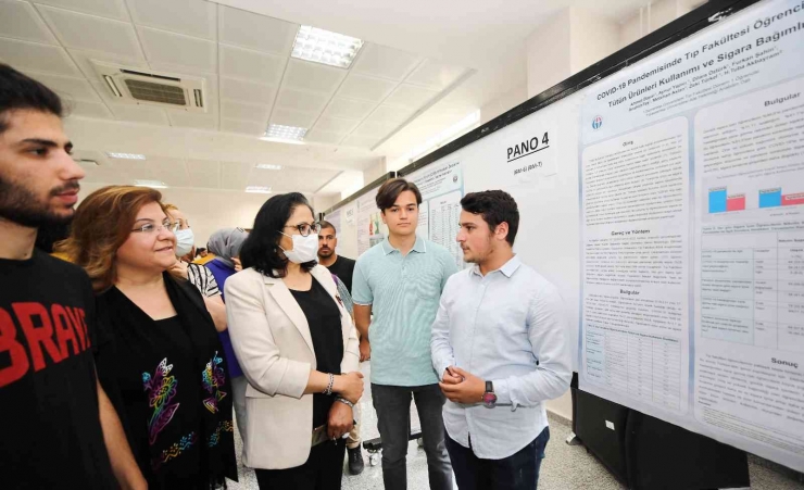 Gaün Tıp Fakültesi Öğrencilerinin Bilimsel Çalışmaları Sergilendi