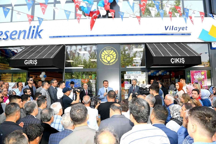 Esenlik Marketlere 3 Yeni Şube Daha Katıldı