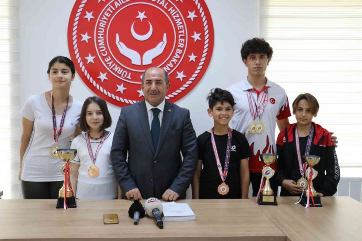 Bandminton’da Malatya’yı Derece İle Temsil Ettiler