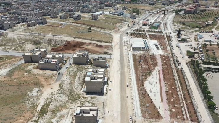 Millet Bahçesine Modern Yol