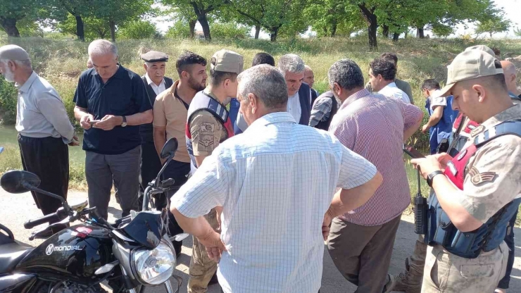 Sulama Suyu Jandarma İle Köylüyü Karşı Karşıya Getirdi