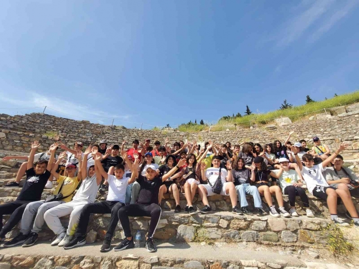 Kolej Öğrencileri Anadolu’yu Geziyor