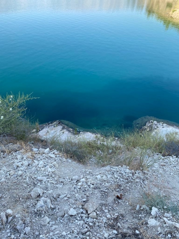 25 Yaşındaki Genç Serinlemek İçin Girdiği Nehirde Boğuldu