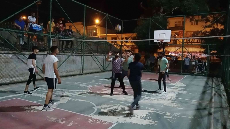 Dicle Gençlikspor’un Düzenlediği Voleybol Turnuvası Başladı