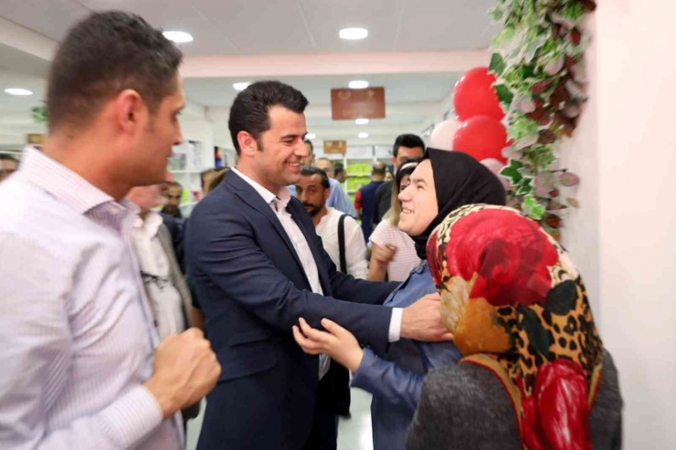 Yenişehir Belediyesi’nin Sosyal Kart İle Ücretsiz Alışveriş Projesi Devam Ediyor